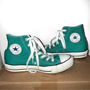 Green High Top Converse Size 4